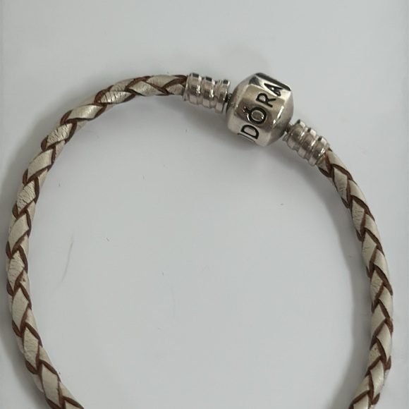 Pandora bracelet​ - Picture 5 of 6